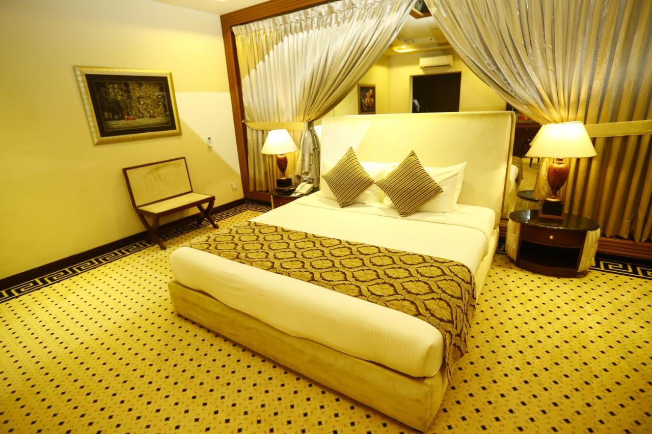 Bahria Grand Hotel & Resort Lahore Exterior photo